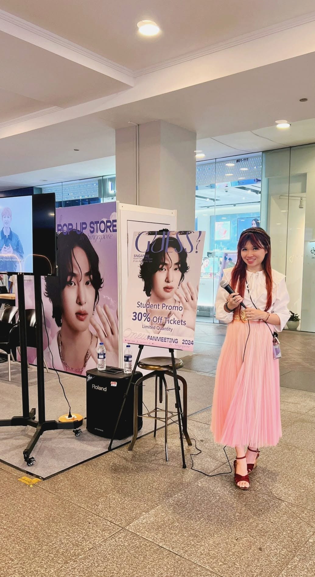 Kaitlyn Lin Hosting